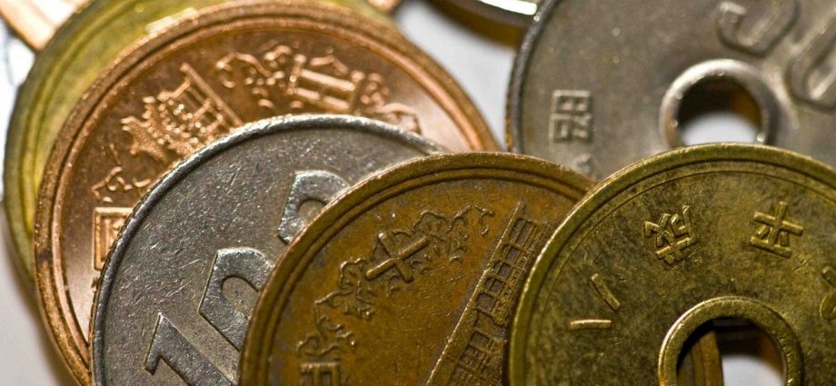 Japanese Bonds Stir Unease as Bitcoin Recovers From Last Week's Tariff Panic