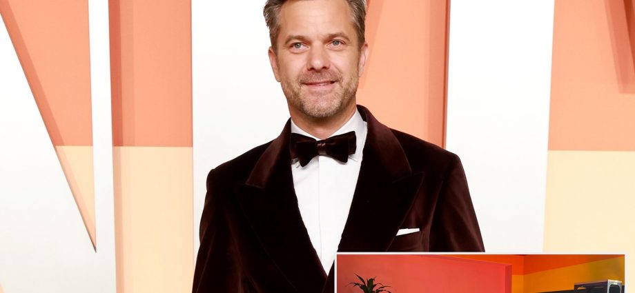 Joshua Jackson Surprises Daughter With 'Rainbow Room' After Losing Home to Fires
