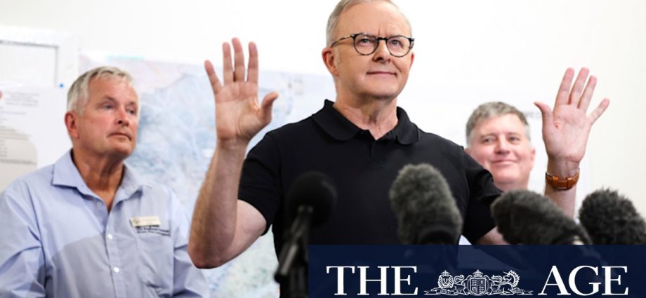 Labor to subsidise home batteries up to $4000 for households