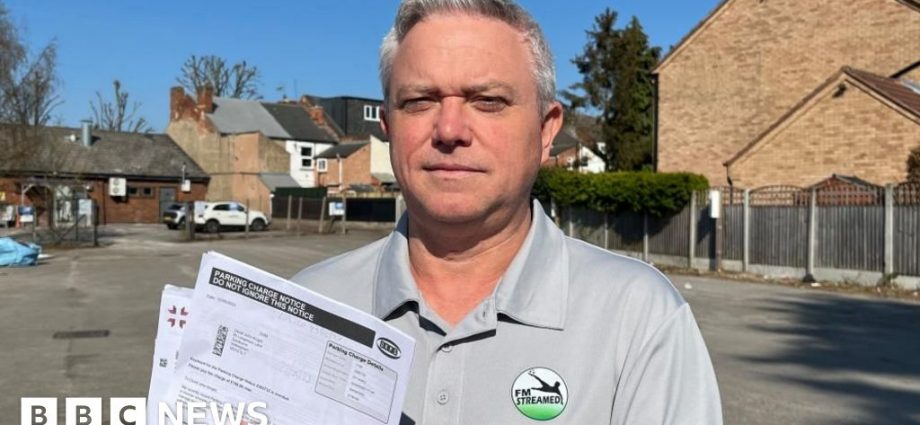 Driver hit with £100 fine after stopping to be sick