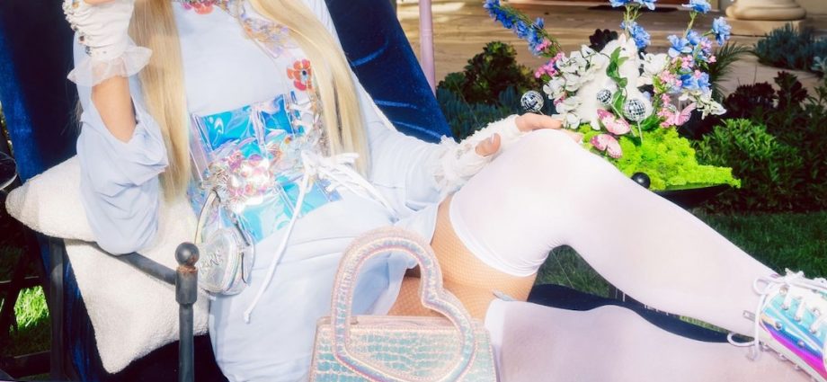 Paris Hilton’s Ultimate Sweatproof Makeup Hacks for Coachella