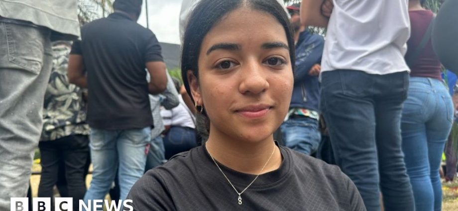 Unbearable wait for relatives in Dominican Republic nightclub disaster