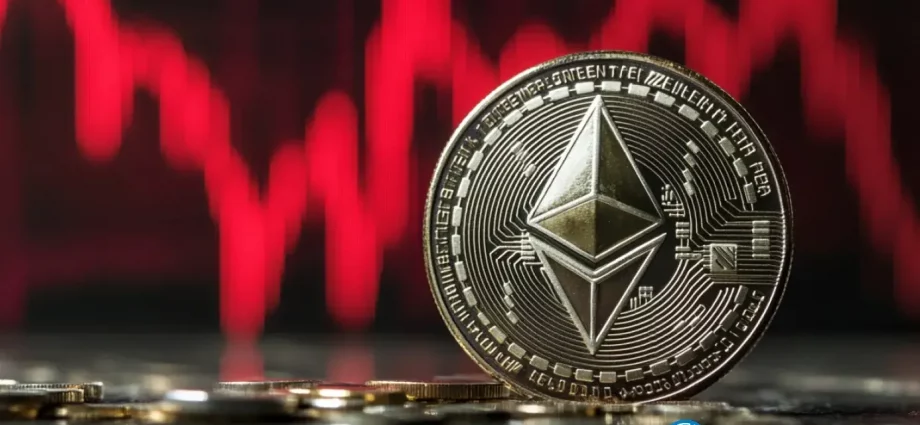Ethereum ETFs shed asset as ETH/BTC price plummets