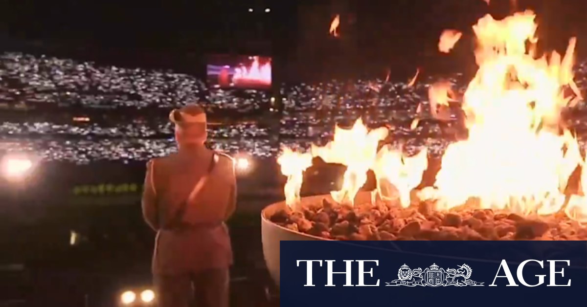 Incredible scenes at the MCG as Anzacs honoured