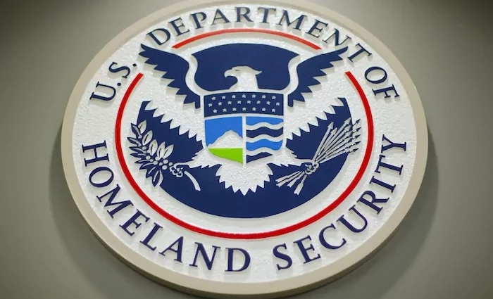 Trump DHS telling immigrant parolees to self-deport