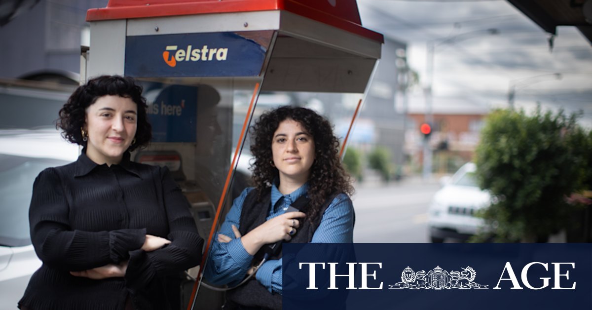 Heritage push for Telstra public phone boxes in Melbourne, NSW and Queensland