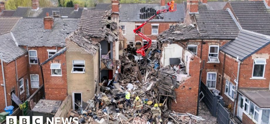 Probe continues after man dies in blast