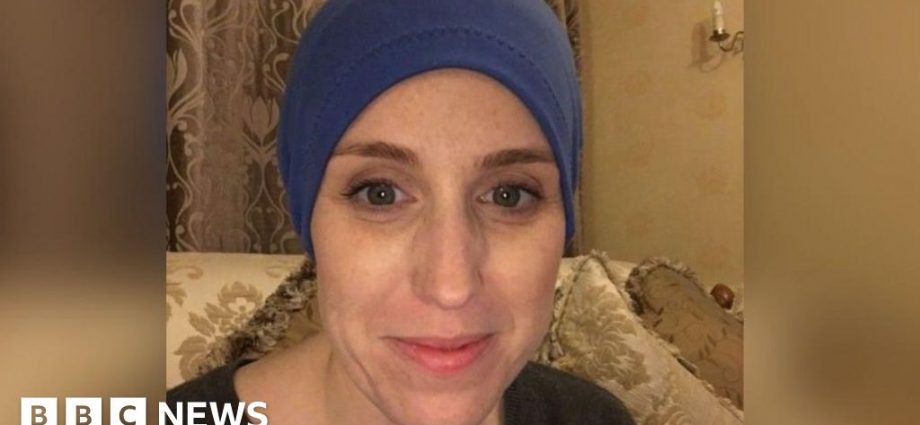 NHS cancer screening reporting errors led to mother's death