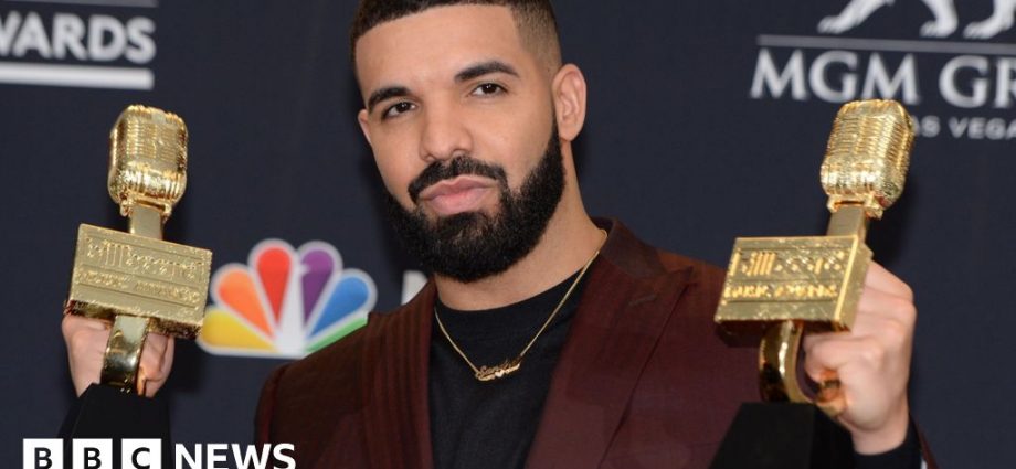 Court gives Drake access to Kendrick Lamar's recording contracts
