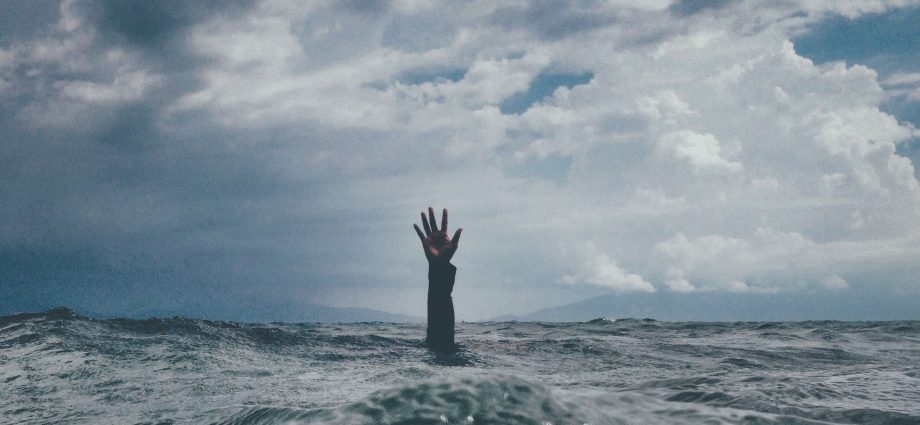Next Wave of Bitcoin Long Liquidations Likely Between $73.8K-$74.4K as Treasury Basis Trade Unwind Raises Risk of Deeper Losses
