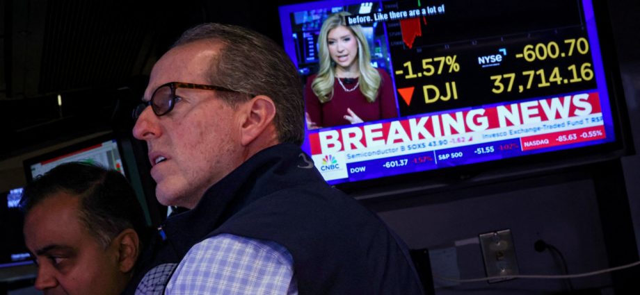 Dip-Buyers Brave the Markets After Carnage in Stocks
