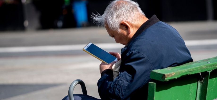 If You’re Nearing Retirement, Here’s What to Do With Your Money Now