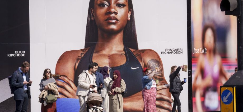 The Score: Nike, Apple, Stellantis and More Stocks That Defined the Week