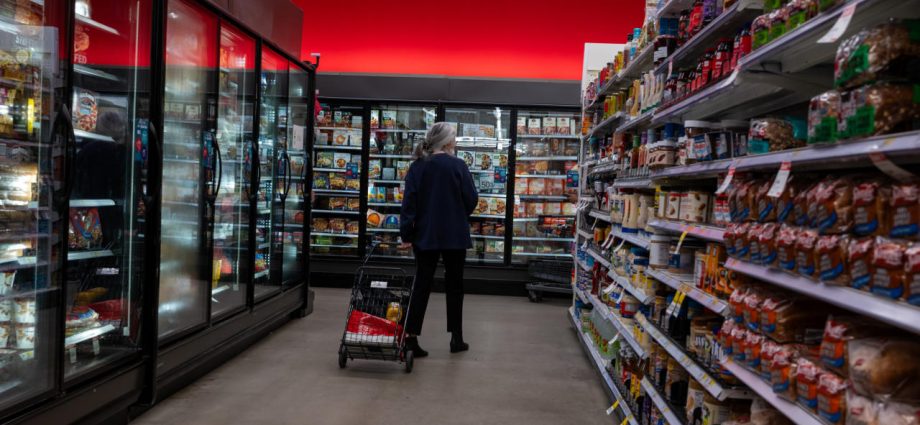 When Does a Market Dive Hit the Rest of the Economy?