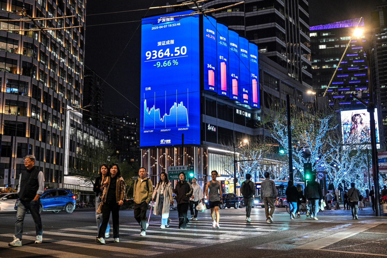 Global Markets Open Mixed Ahead of Busy Economic Data, Corporate Earnings Week
