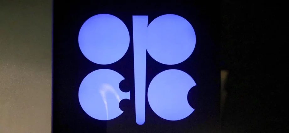 Oil plummets as OPEC announces higher output hikes than expected