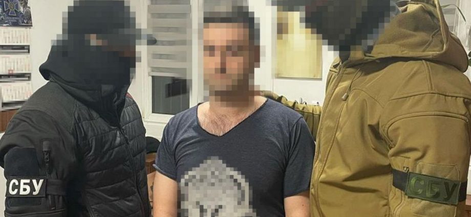Ukraine, Poland jointly detain Medvechuk-linked propagandist in first such operation