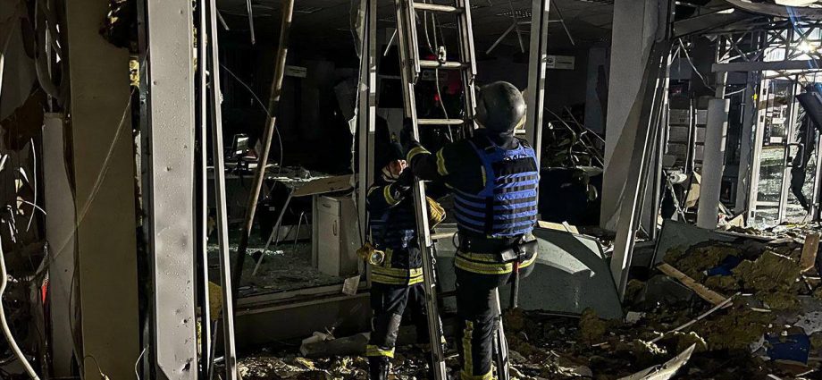 Russian attacks across Ukraine kill 6, injure 46 over past day