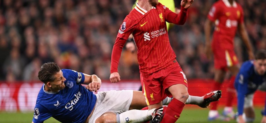 Liverpool vs Everton: James Tarkowski should have been sent off - PGMOL