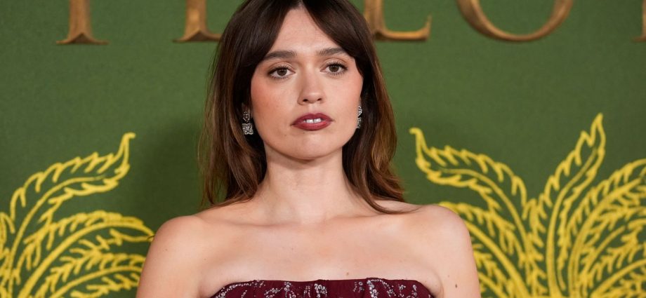 Aimee Lou Wood hits out at 'mean and unfunny' SNL joke | Ents & Arts News