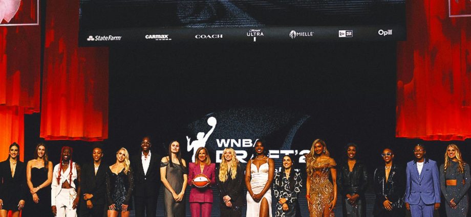 2025 WNBA Draft: Paige Bueckers goes 1st, Hailey Van Lith joins Angel Reese in Chicago