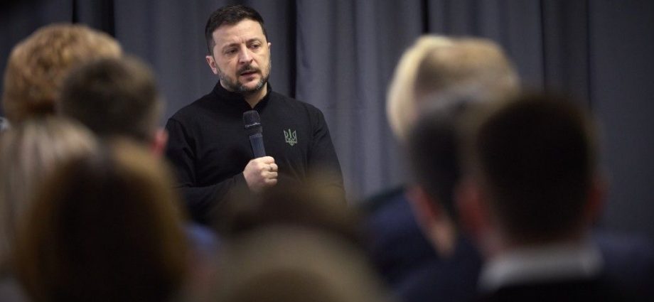 Full ceasefire possible in 'weeks' if West puts pressure on Russia, Zelensky says