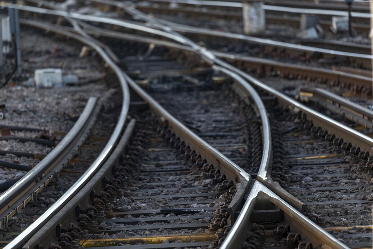 Minister Heralds 'New Dawn' on Railways as Renationalisation Begins