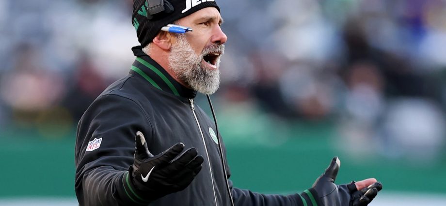 Atlanta Falcons Jeff Ulbrich fined for S﻿hedeur Sanders prank call