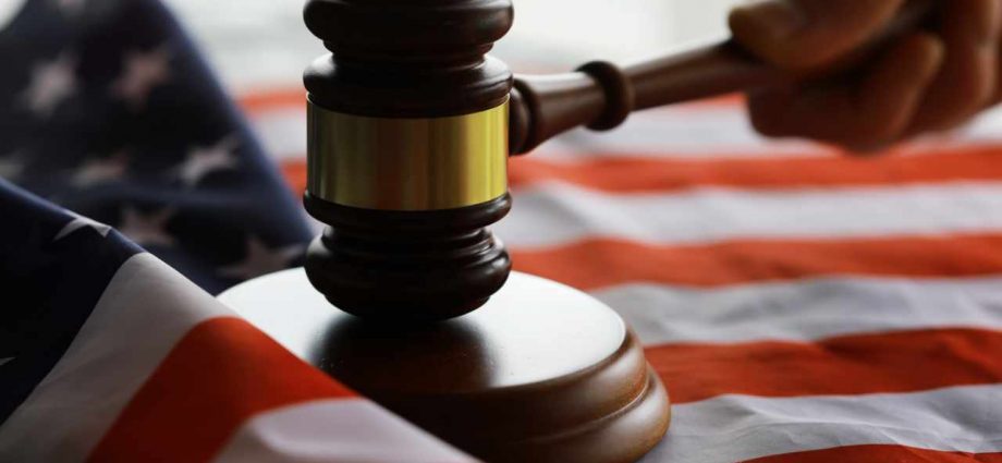 Coinbase Fights IRS at Supreme Court Over 500K User Data Demand
