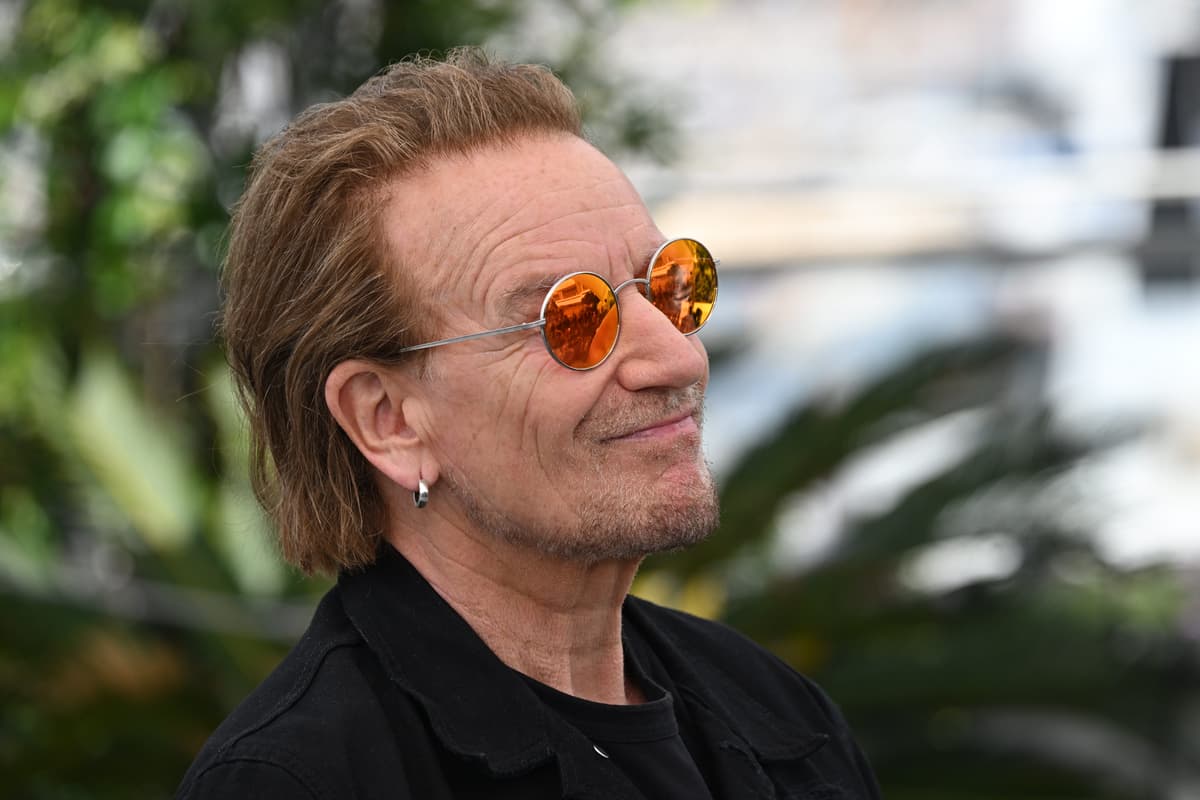 U2’s Bono calls to ‘stop war’ as band perform Sunday Bloody Sunday at The Ivors