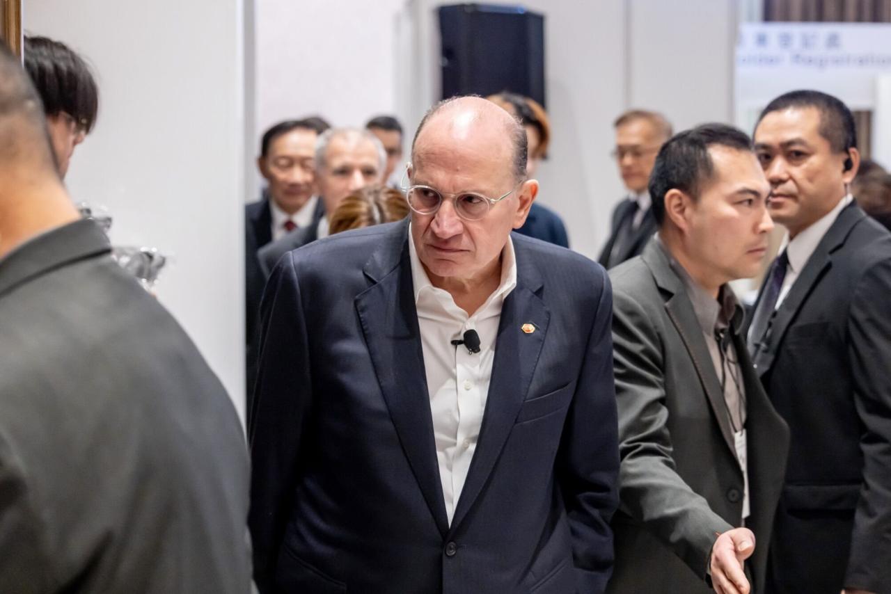 HSBC Hunts for New Chair to Replace Hard-Charging Tucker