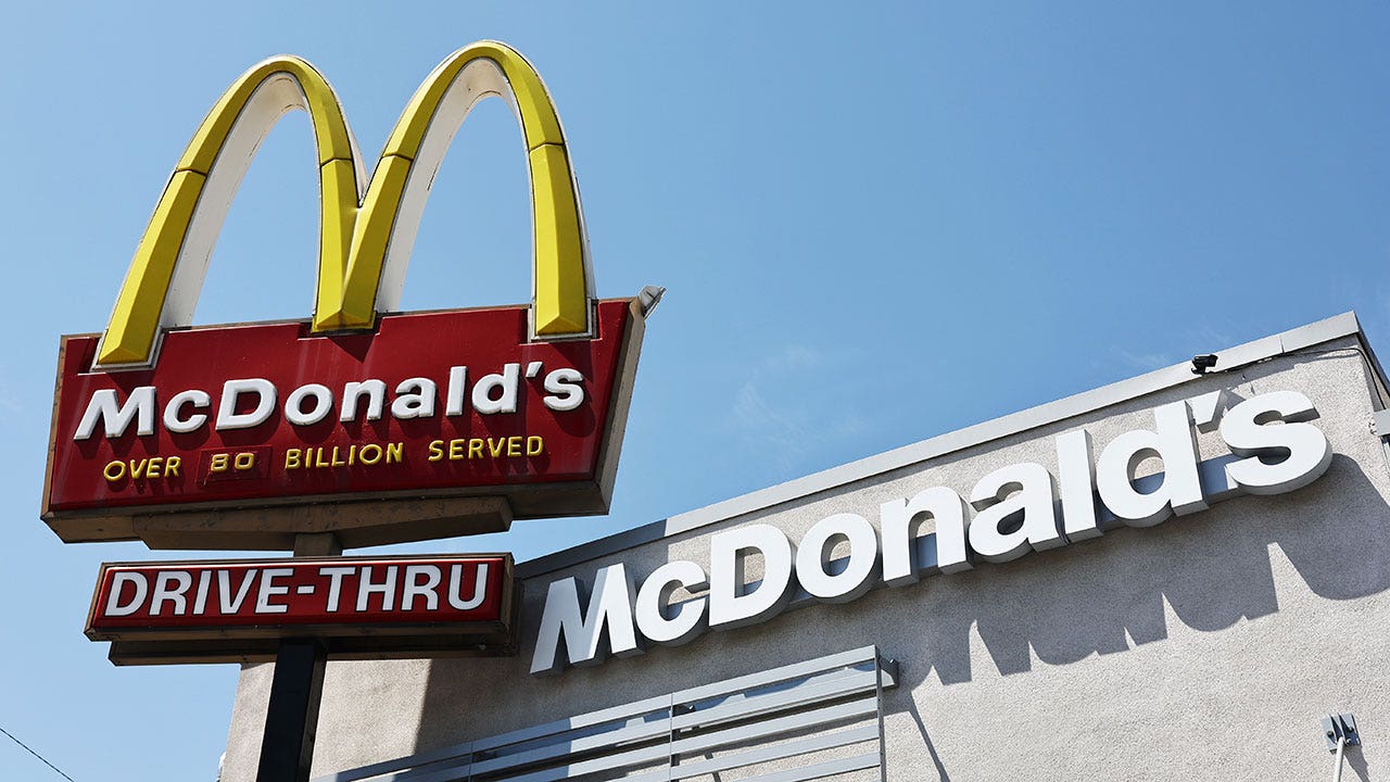 Fast-food giant McDonald's to hire up to 375,000 at its US locations this summer
