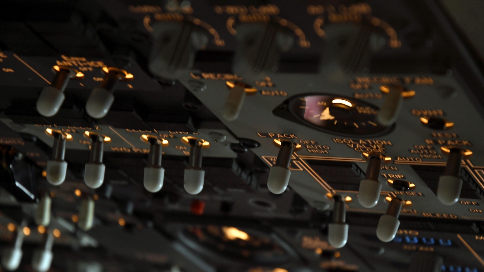 This redundant aviation safety net helps keep planes safe when controllers lose contact