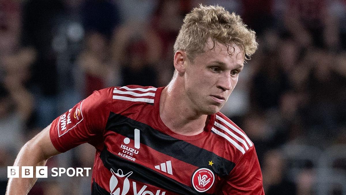 Zac Sapsford: Dundee United sign Australian forward from Western Sydney Wanderers