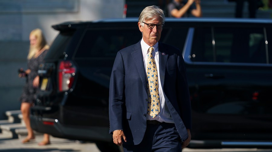 Democrat on Bessent’s tariff deadline remarks: ‘Does it smell like TACOs’?