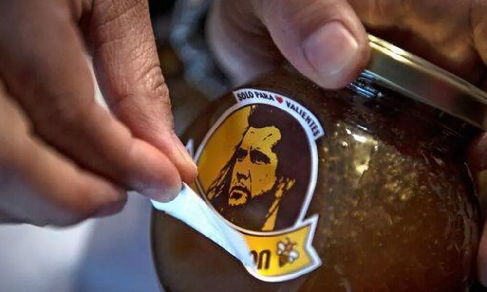 Take stickers off glass without residue with this 'effective' household method