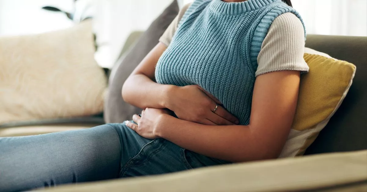 The unsuspecting habit done by millions that can cause bloating, says doctor