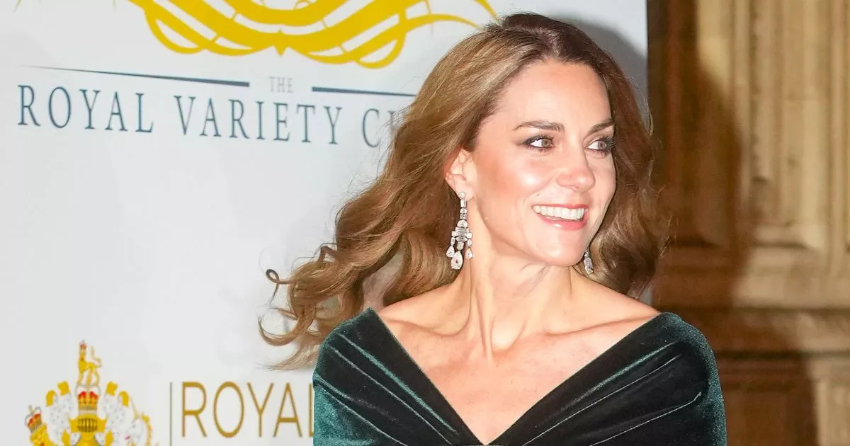 Kate Middleton stuns in figure-hugging green dress with sweet tribute to late Queen