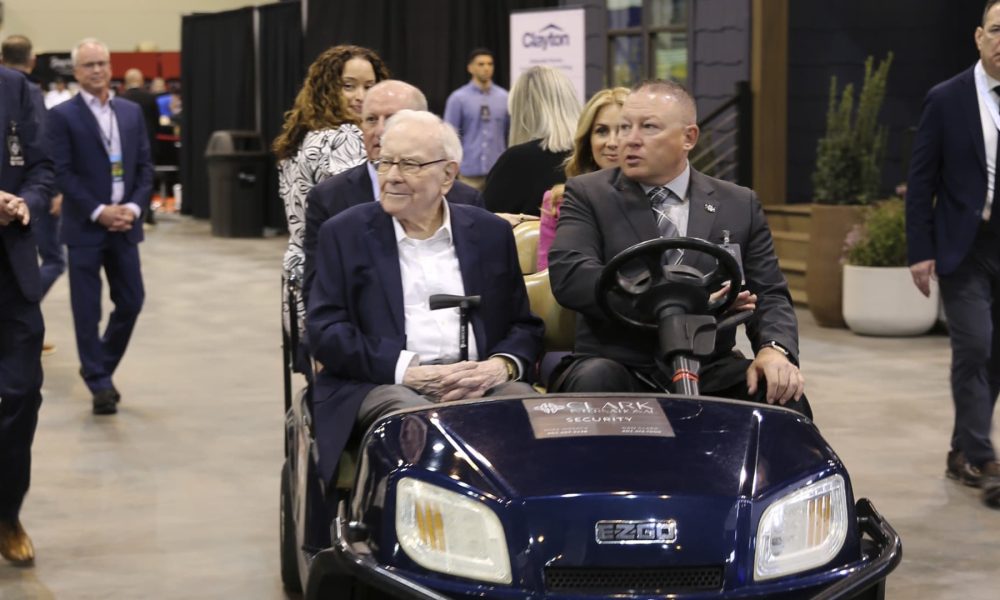 Alphabet rallies after Berkshire reveals stake. Why Buffett’s firm likely bought it