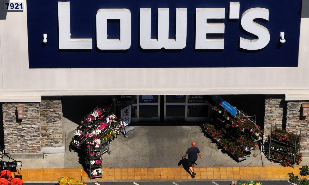 Lowe's (LOW) Q3 2025 earnings