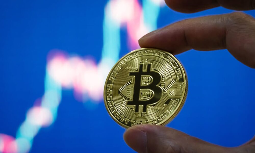 Blackrock's iShares bitcoin fund sees record exodus as crypto heads for worst month since 2022