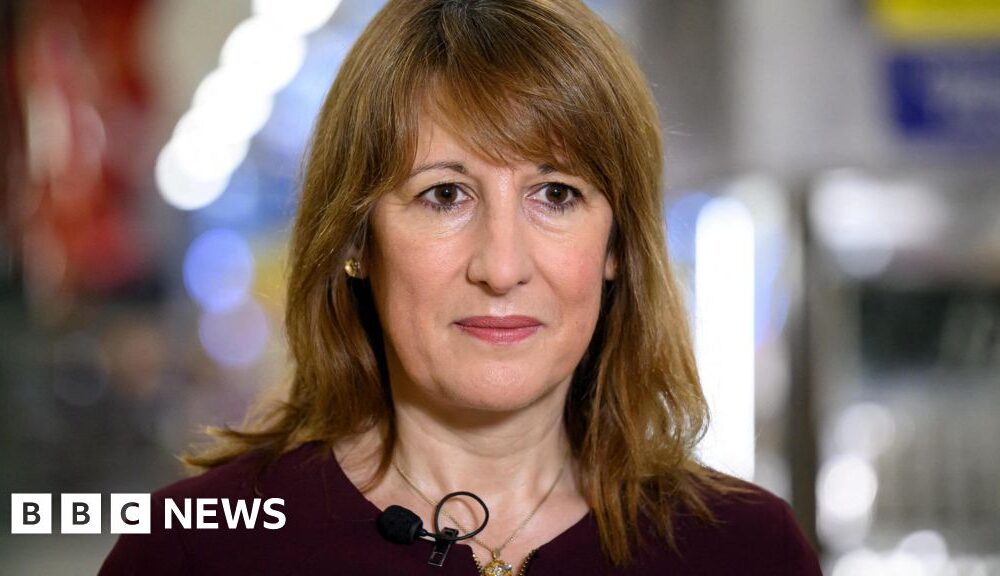 Rachel Reeves urges Labour MPs to unite behind the Budget