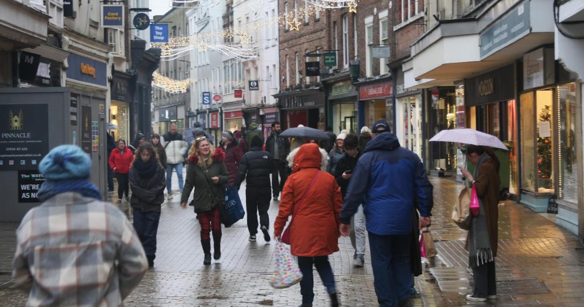 Wet weather forecast for York over weekend - with temperature set to drop