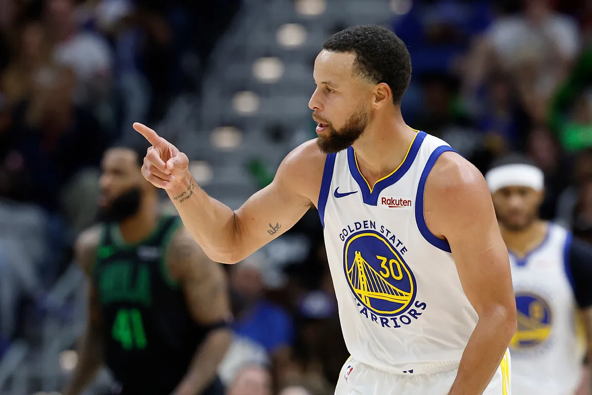 Steph Curry's split with Under Armour has left him shaken, but he could follow Draymond Green's advice and return to Nike