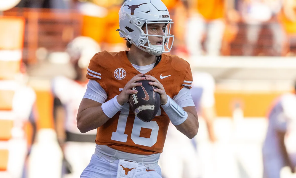 Arch Manning has completely turned his season around and it has Texas fans urging for 2026