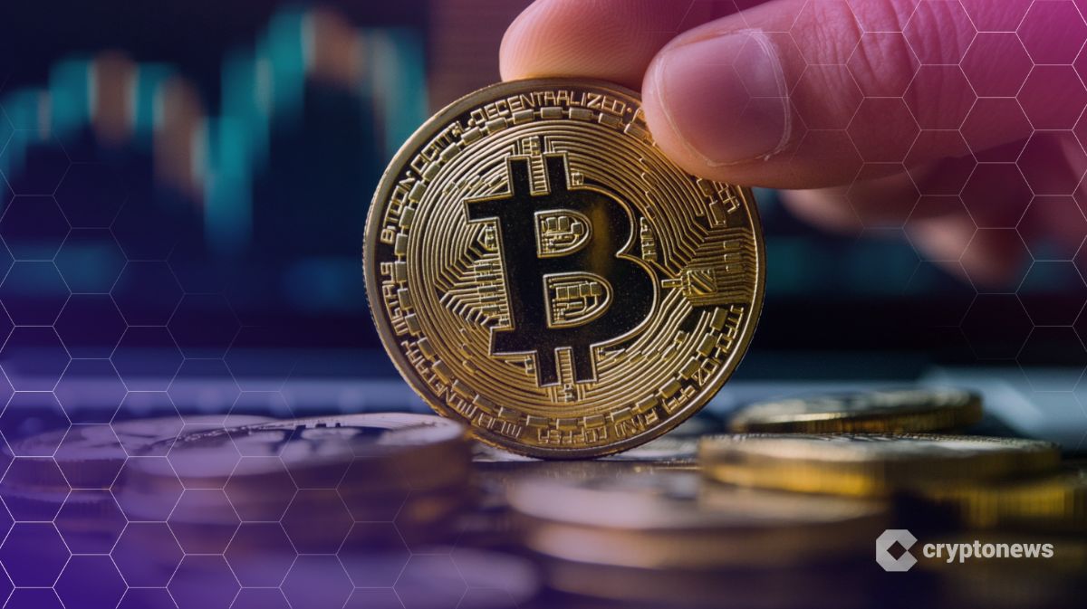 Bitcoin ETFs See Third-Largest Weekly Outflow at $1.2B Despite Friday Rebound