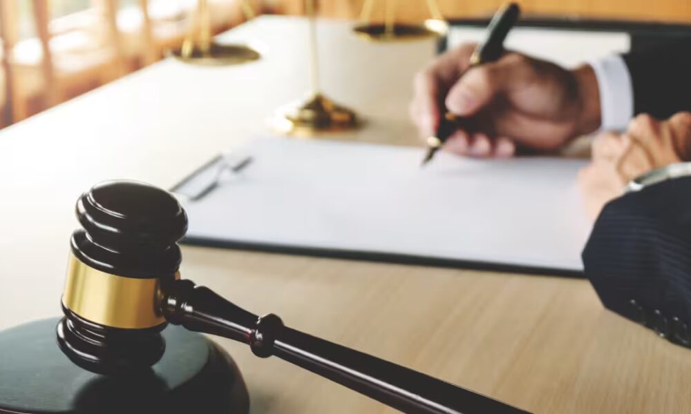 Former Florida Advisor Pleads Guilty in $94 Million Ponzi Scheme