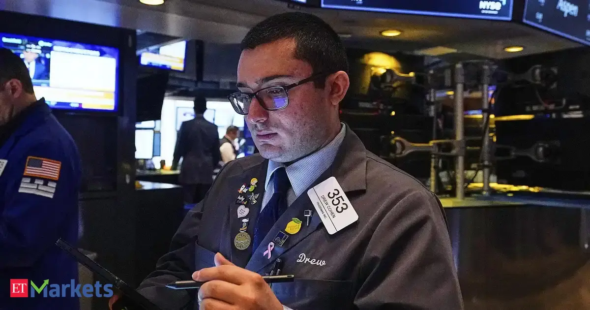 Asian stocks rise, Bitcoin trades above $90,000