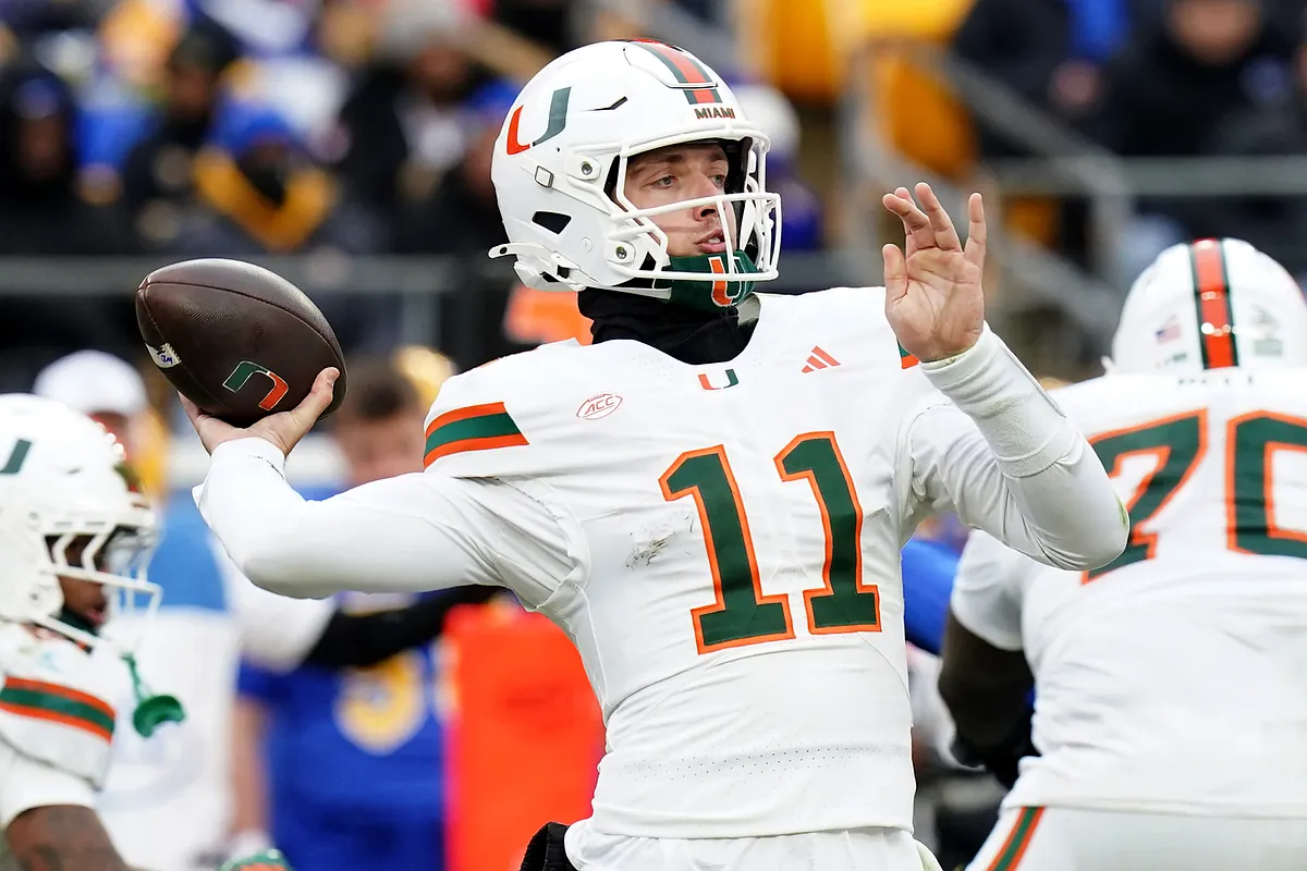 Miami's Carson Beck shatters records in blowout win against No. 24 Pitt