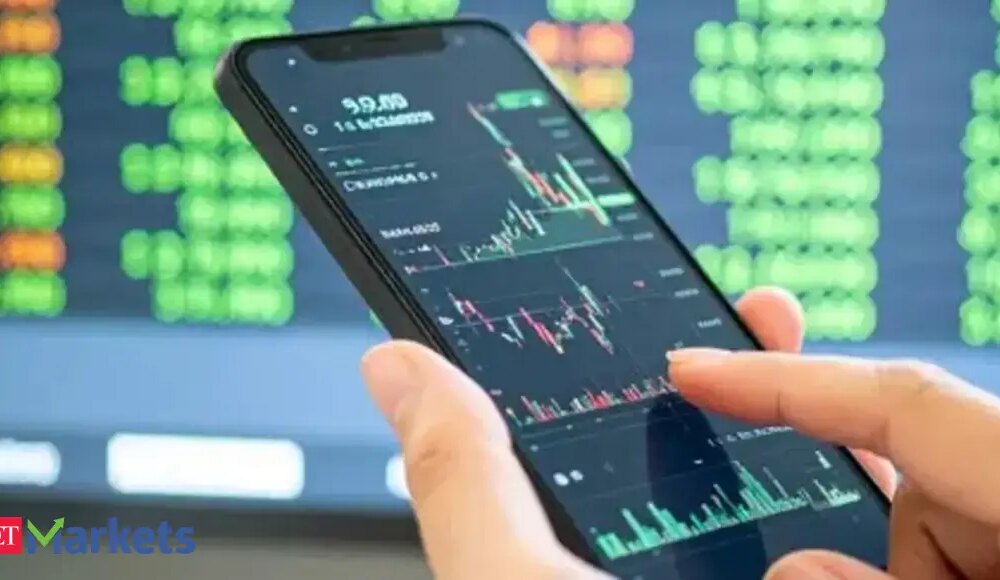 Market Trading Guide: Buy Laurus Labs, Bajaj Finance and 3 more stocks on Monday for up to 8% near-term gains. Here’s why - Nifty tracker